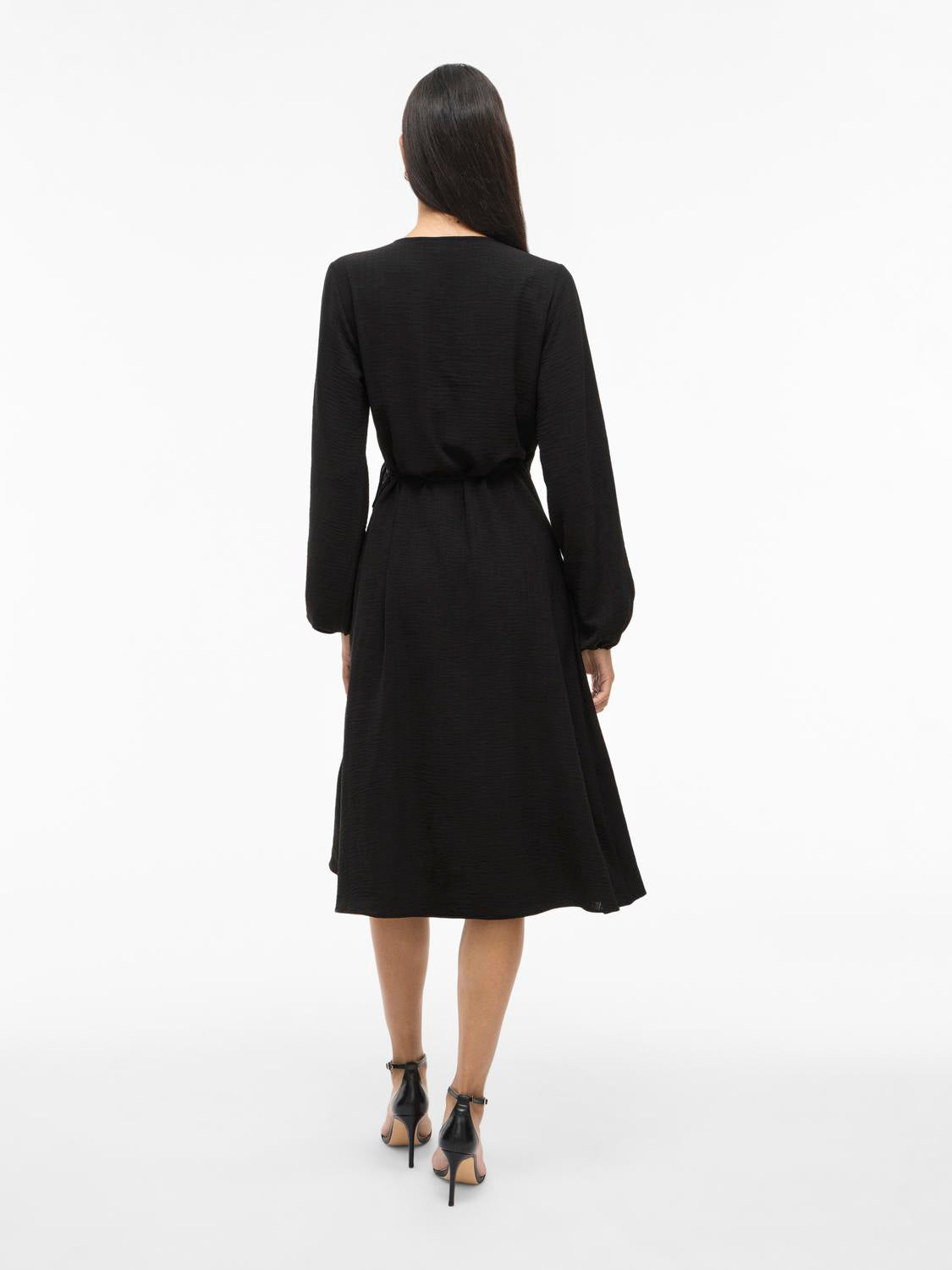 model_shot-back